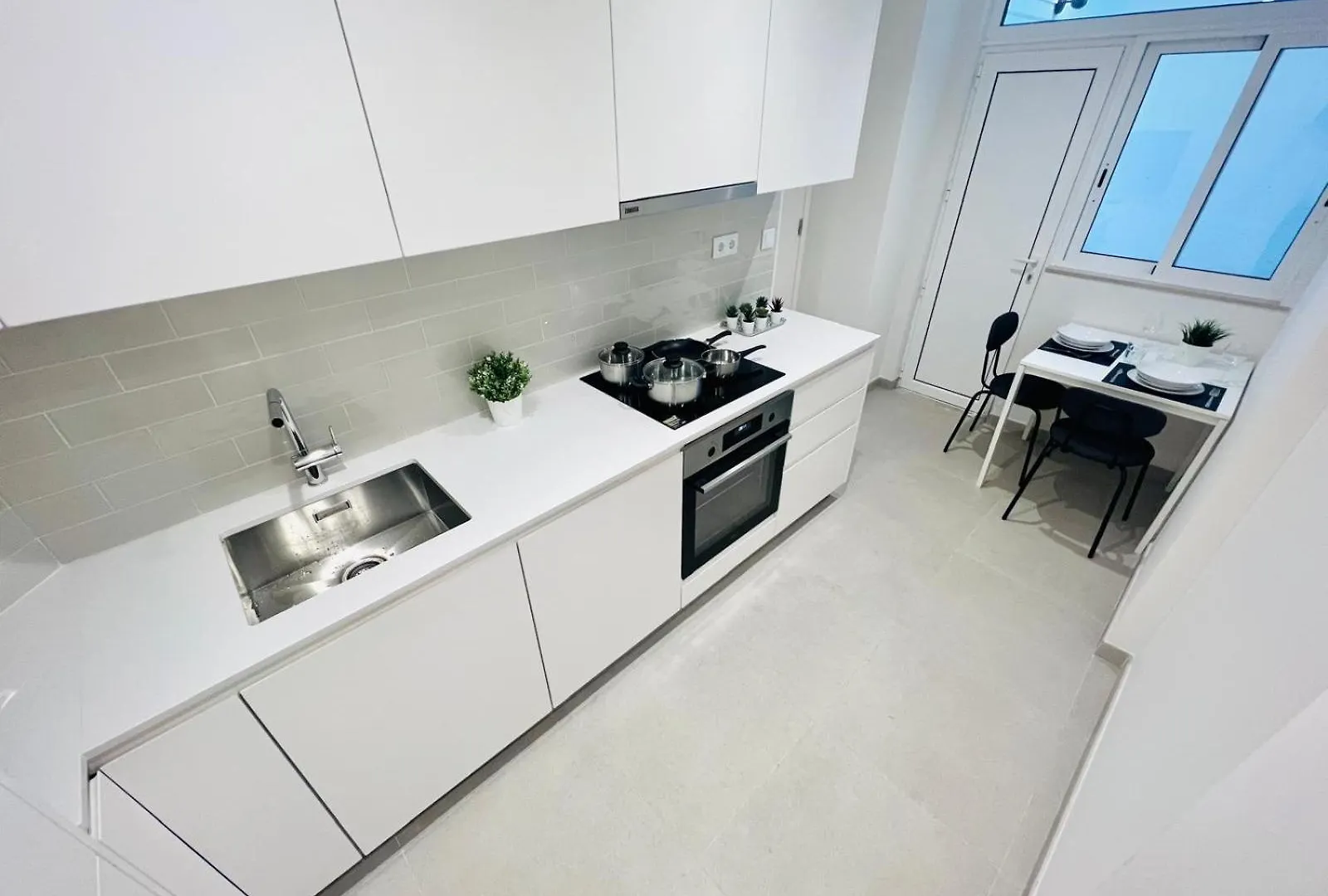 Luxury Central Lisbon Rooms, Best Location For Tourists 0*,  Portogallo