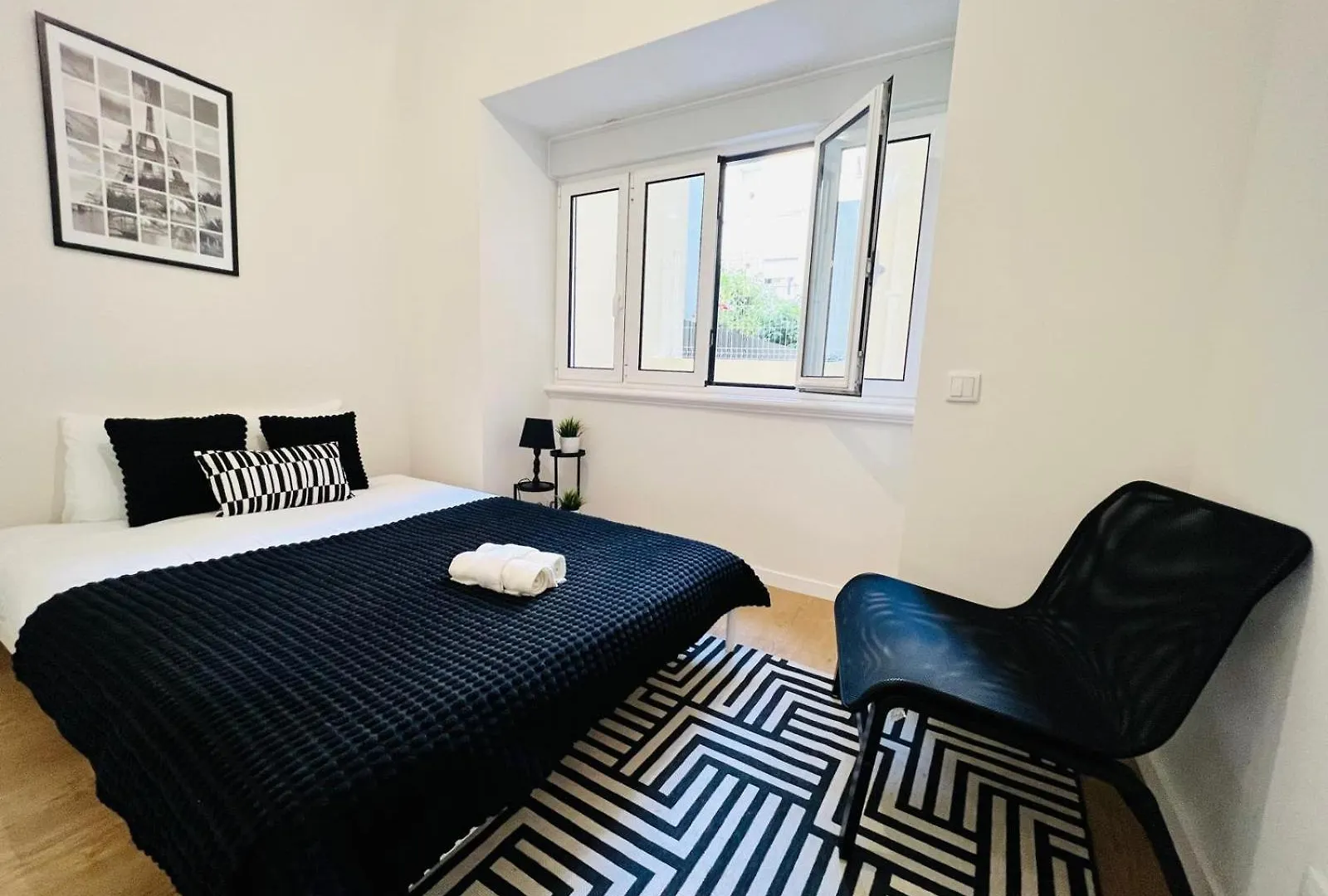 Luxury Central Lisbon Rooms, Best Location For Tourists 0*,